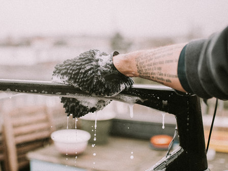 Dynamic Microfibre Bike Cleaning Glove