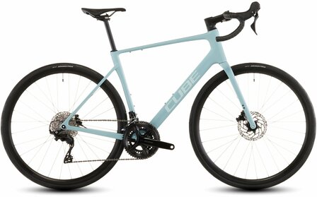 Cube Attain C:62 Race  53 cm. blauw