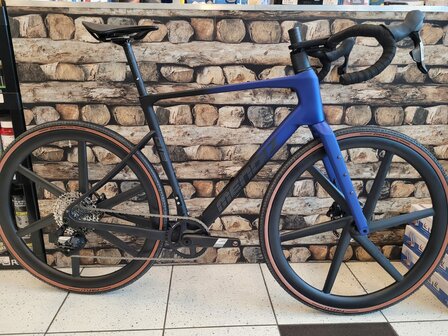 6-spaaks carbon Gravel / Race wielset