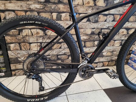 Occasion Cube Reaction Pro maat 19&quot; &nbsp;