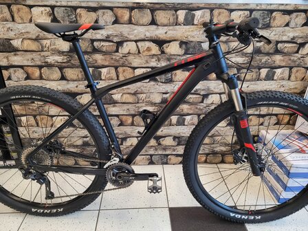 Occasion Cube Reaction Pro maat 19&quot; &nbsp;