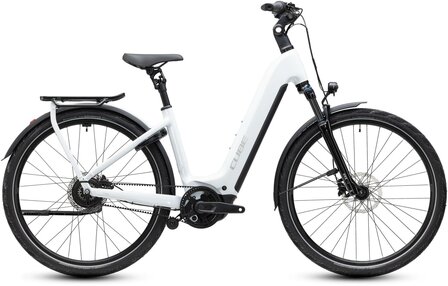 CUBE KATHMANDU HYBRID DELUXE PRO 800