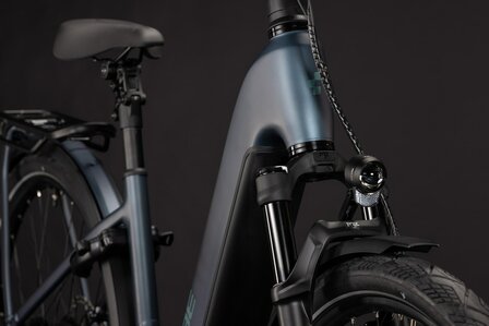 CUBE KATHMANDU HYBRID DELUXE SLX 800