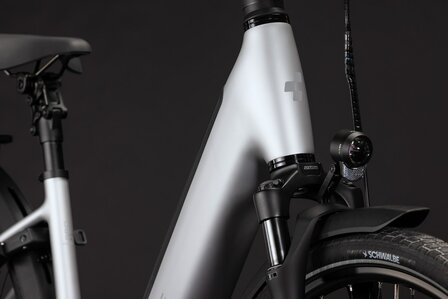 Cube Supreme Hybrid Deluxe Pro 600
