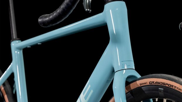 CUBE ATTAIN RACE DISC 56 cm zwart * gereserveeerrd 
