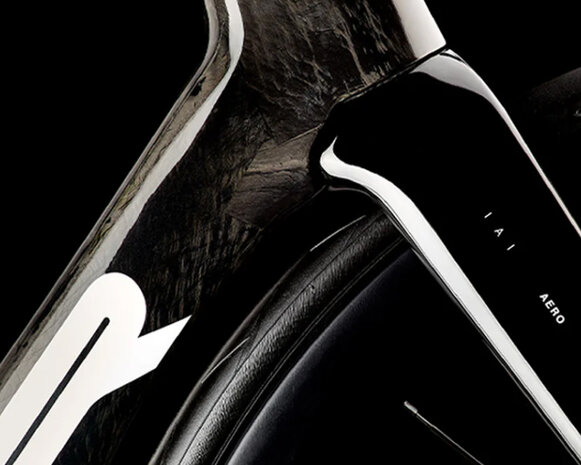 MMR Adrenaline AERO 10 Large met 105 Di2