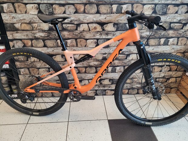Orbea Oiz H30 Ocassion Medium Orange / Lime *gereserveerd
