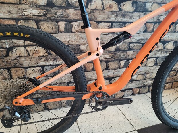 Orbea Oiz H30 Ocassion Medium Orange / Lime *gereserveerd