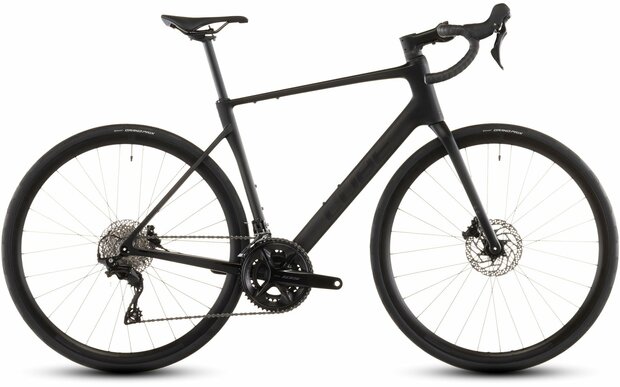 Cube Attain C:62 Race  58 cm. zwart *gereserveerd